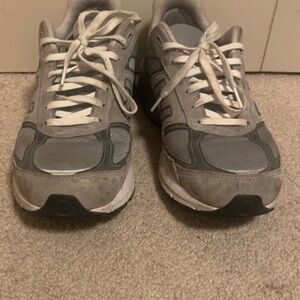 New Balance grey 990v5 made in USA sneakers